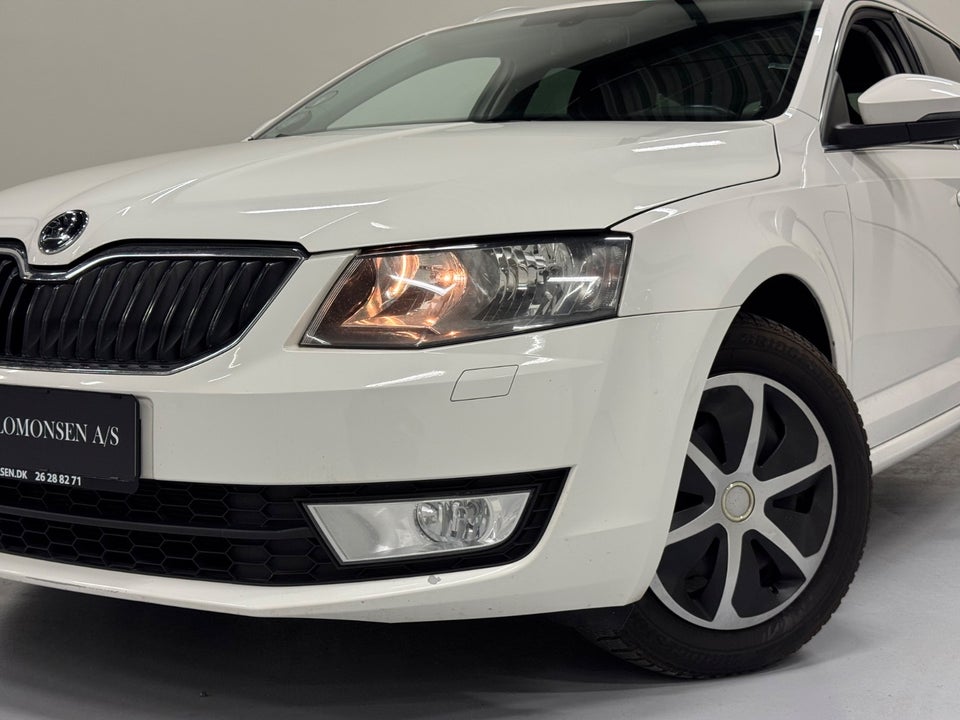 Skoda Octavia 2,0 TDi 150 Ambition Combi DSG 5d