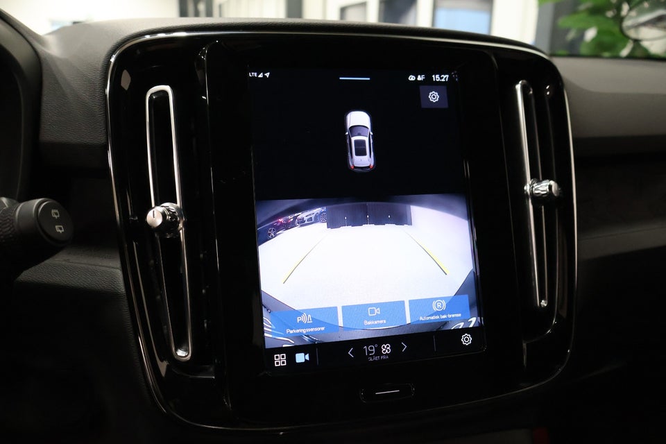 Volvo XC40 P6 ReCharge Core 5d