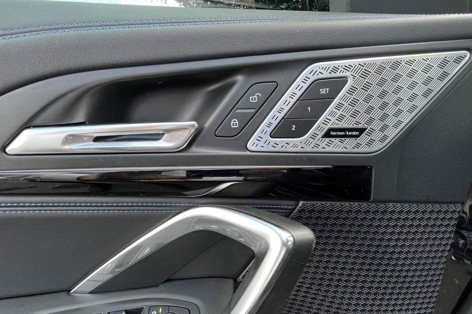 BMW iX1 xDrive30 Fully Charged M-Sport 5d