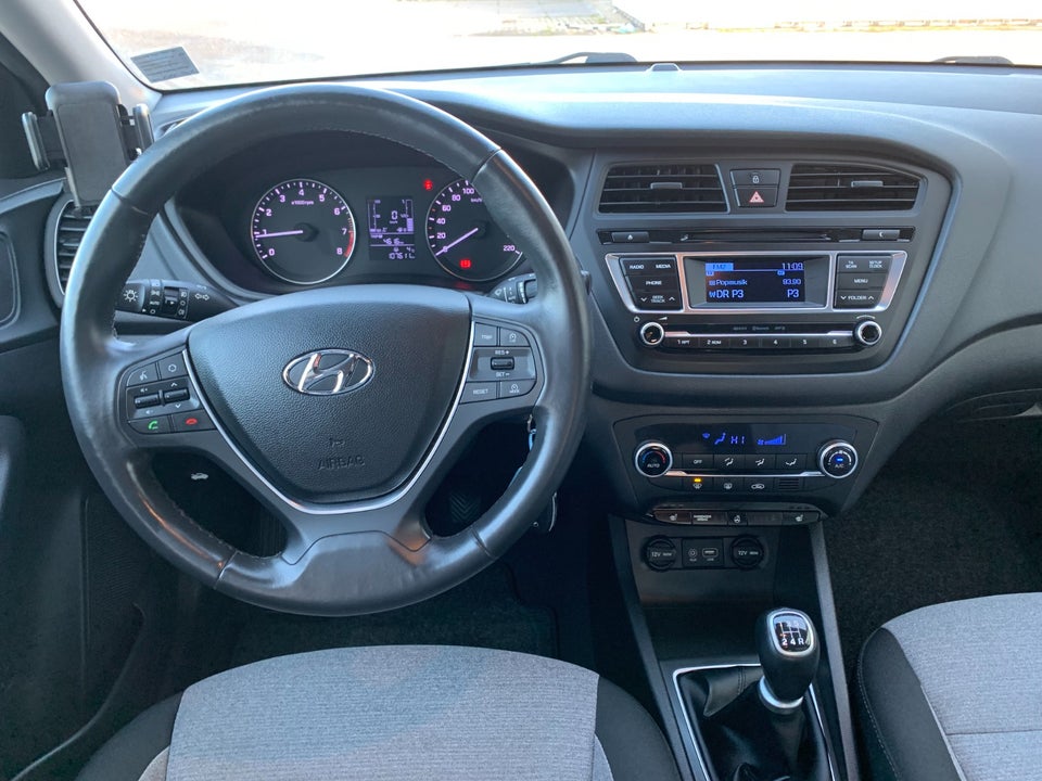 Hyundai i20 1,25 Sport 5d