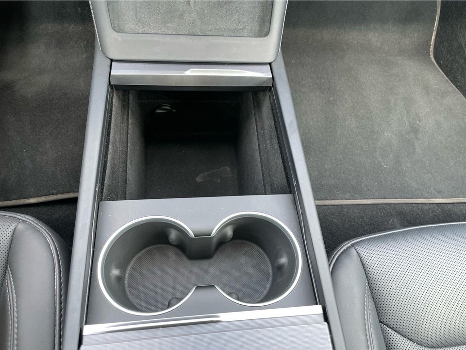 Tesla Model 3 Long Range AWD 4d