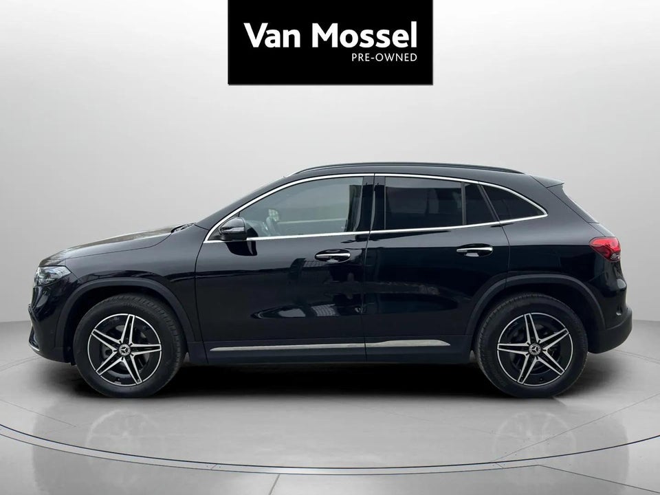 Mercedes EQA300 AMG Line 4Matic 5d