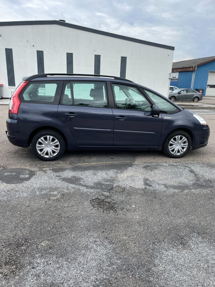 Citroën Grand C4 Picasso 1,8 16V Prestige 7prs 5d