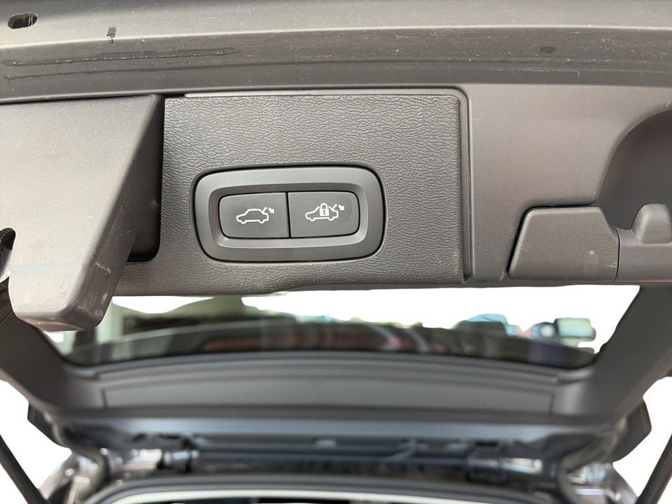 Volvo XC60 2,0 T8 ReCharge Ultimate Bright aut. AWD 5d