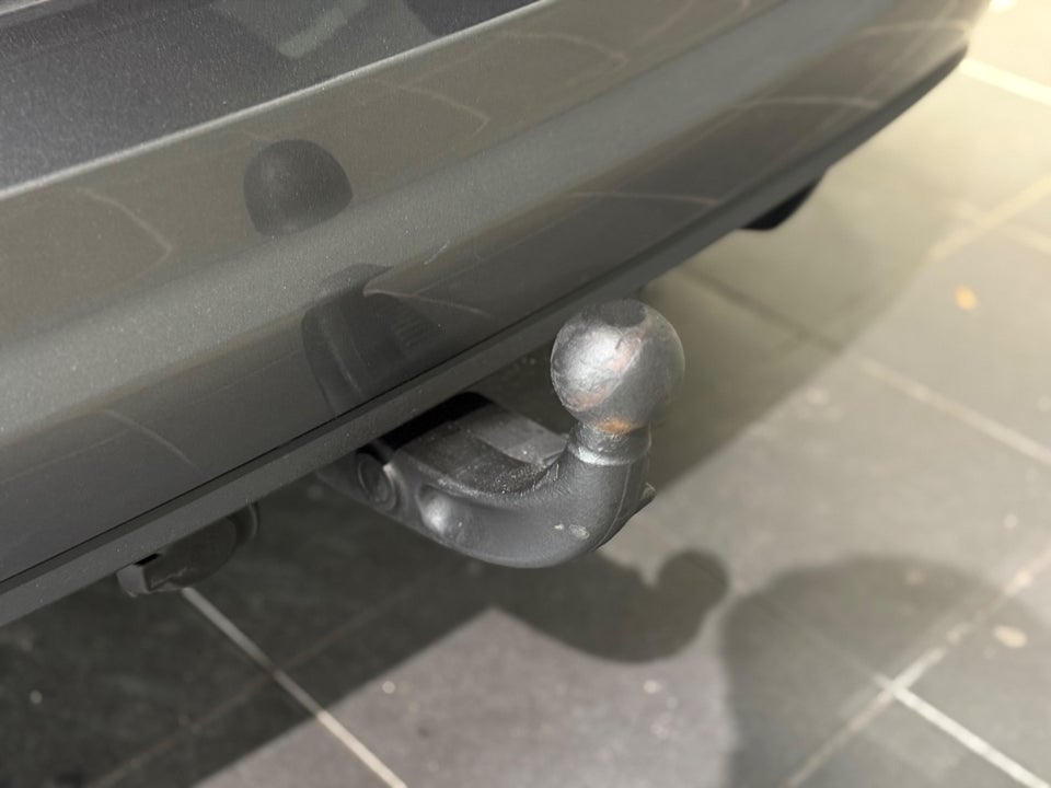 VW Touran 1,4 TSi 150 Highline 7prs 5d