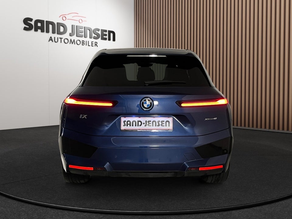 BMW iX xDrive40 Supercharged 5d