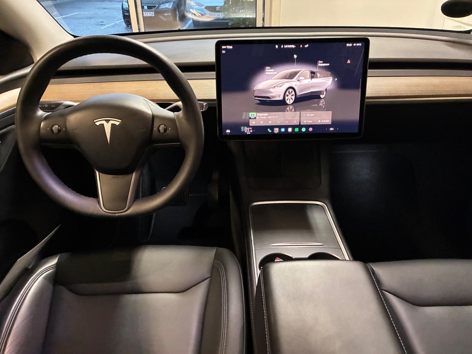 Tesla Model Y RWD 5d