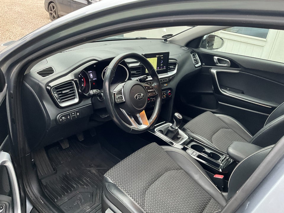 Kia Ceed 1,6 CRDi 136 Intro Edition SW 5d