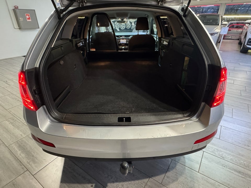 Skoda Octavia 2,0 TDi 150 Style Combi Van 5d