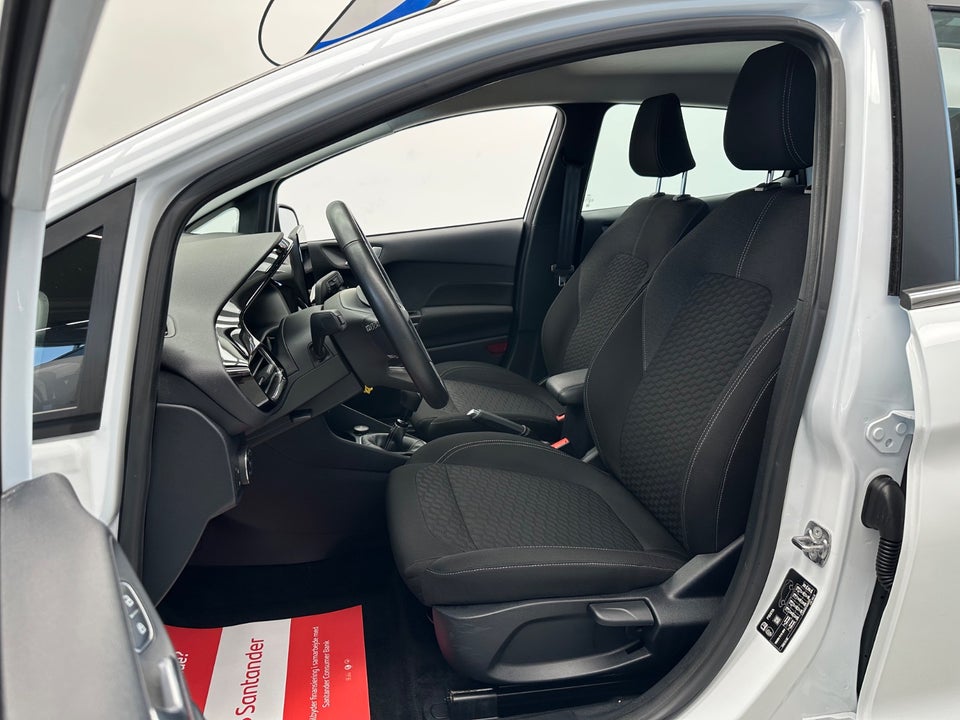 Ford Fiesta 1,0 EcoBoost mHEV Titanium 5d