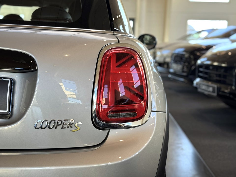 MINI Cooper SE Classic Trim 3d