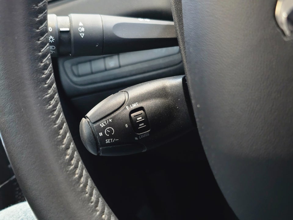 Peugeot 208 1,2 PureTech 82 Emotion+ 5d