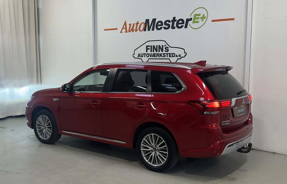 Mitsubishi Outlander 2,4 PHEV Intense CVT 4WD 5d