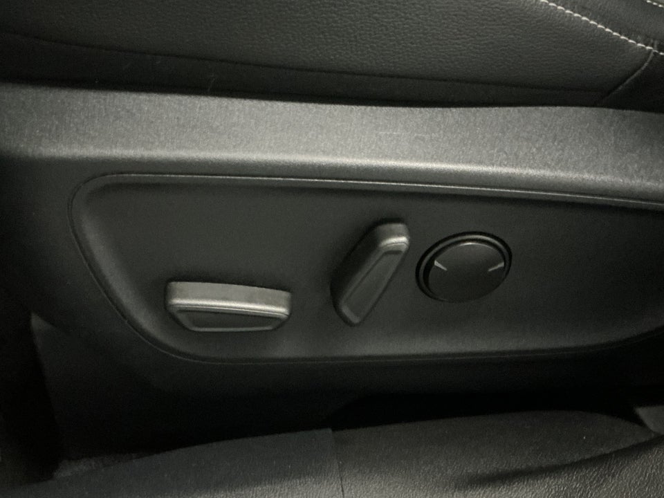 Ford Kuga 1,5 EcoBlue Titanium X aut. Van 5d