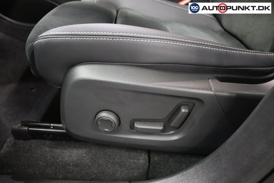 Volvo XC40 P8 ReCharge Twin Ultimate 5d