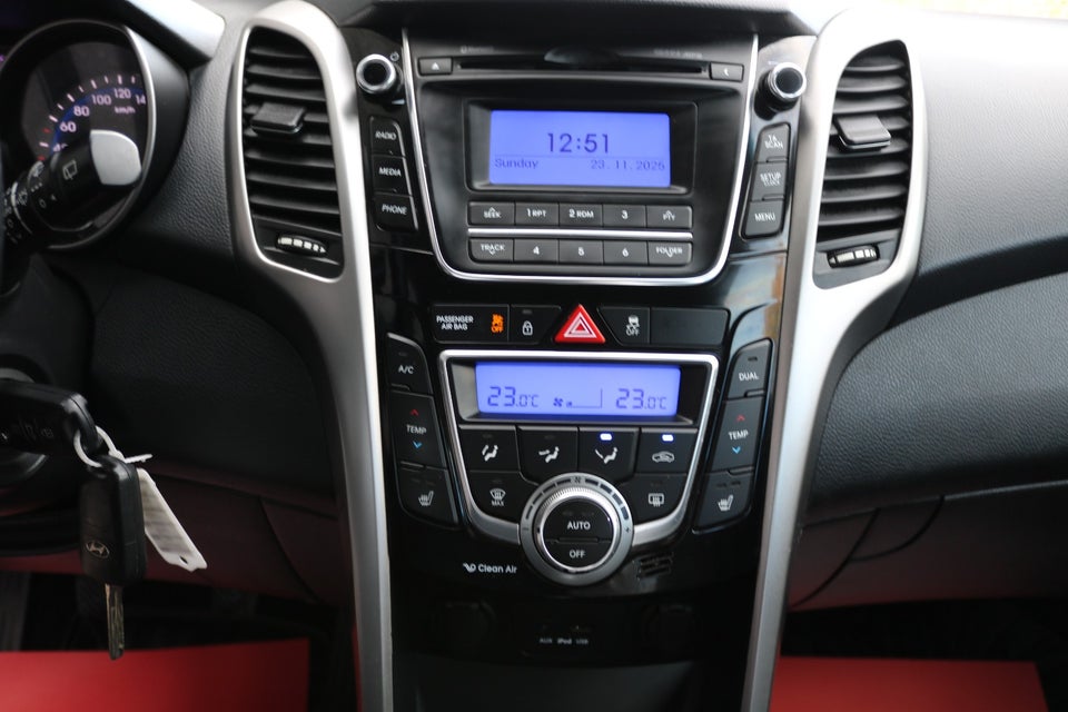 Hyundai i30 1,6 CRDi 110 Style CW Eco 5d