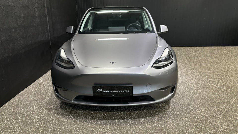 Tesla Model Y Long Range AWD 5d