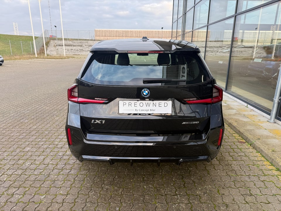 BMW iX1 xDrive30 M-Sport Premium 5d