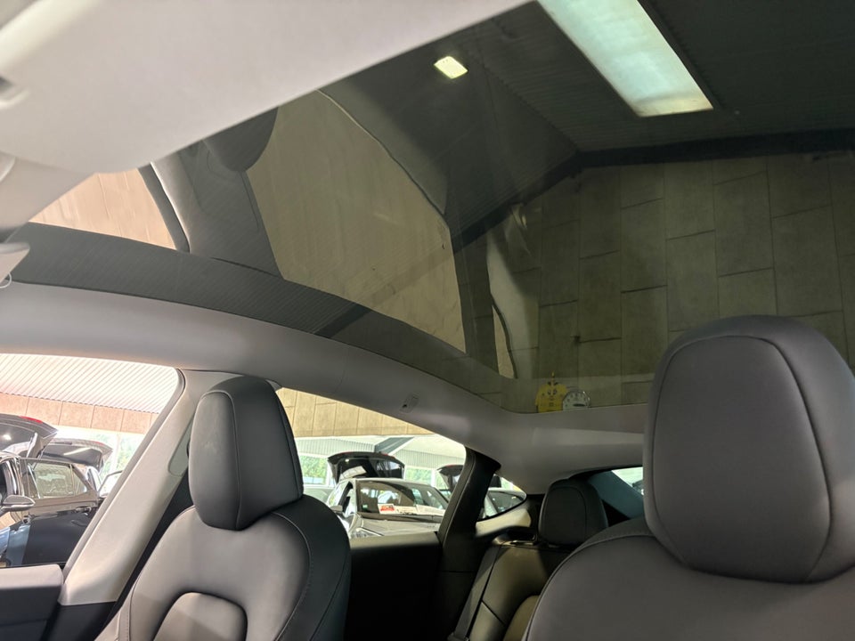 Tesla Model Y RWD 5d