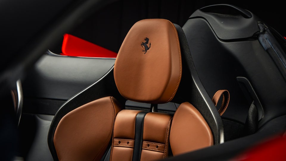 Ferrari SF90 Spider 4,0 DCT 2d