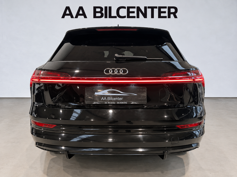 Audi e-tron 50 S-line quattro 5d