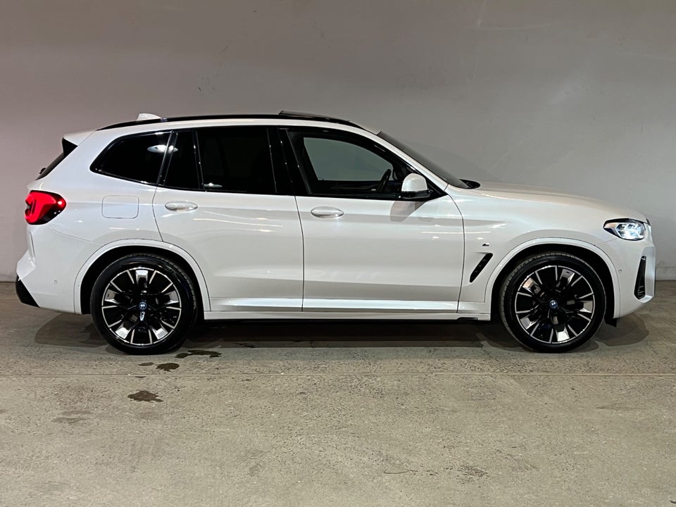 BMW iX3 Charged Plus M-Sport 5d