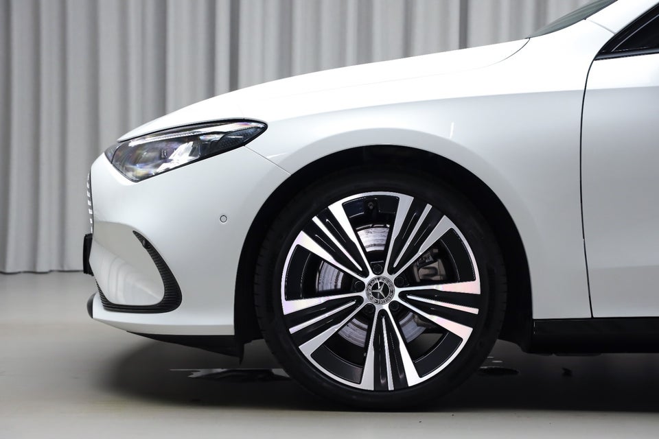 Mercedes CLA250+ EQ Progressive 4d