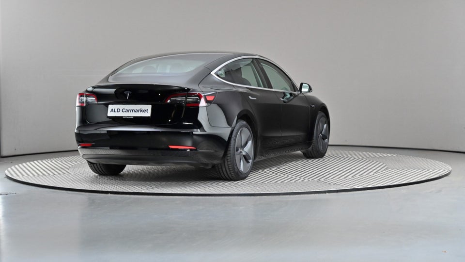 Tesla Model 3 Standard Range+ RWD 4d