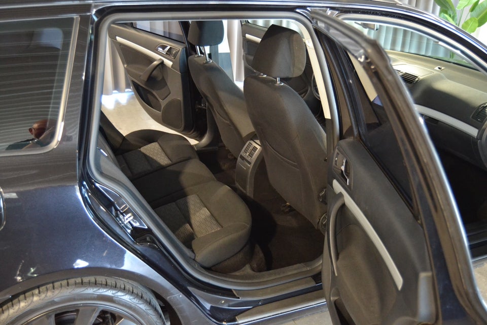 Skoda Octavia 1,8 TSi 160 Ambiente Combi 5d