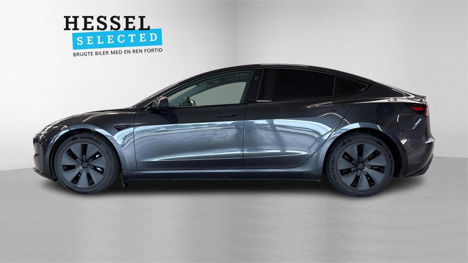Tesla Model 3 Long Range AWD 4d