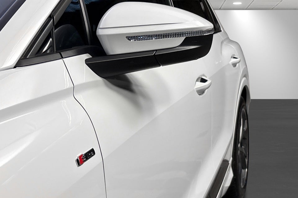 Audi Q4 e-tron 45 Progress 5d