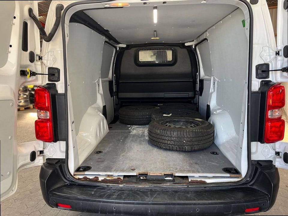 Toyota ProAce 2,0 D 144 Long Comfort Master aut. 4d