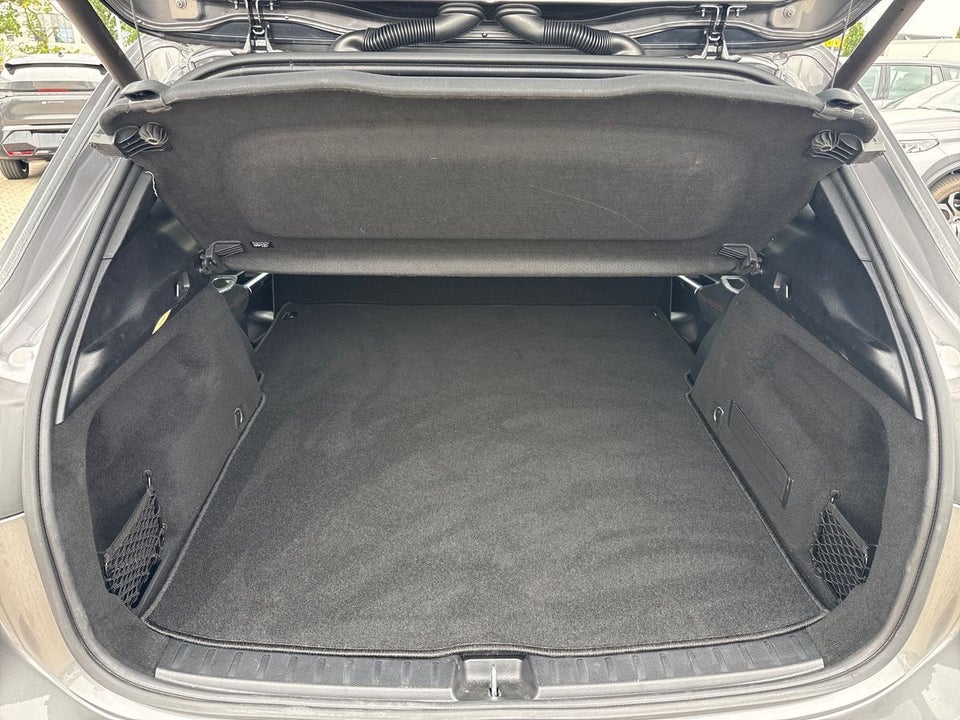 Mercedes GLA250 2,0 aut. Van 5d