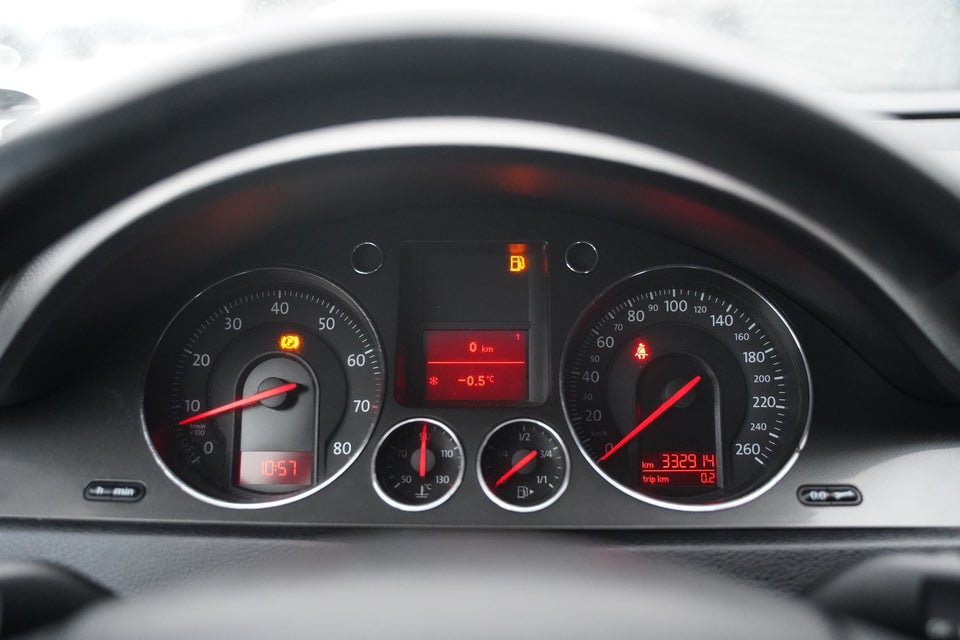 VW Passat 2,0 FSi Comfortline 4d