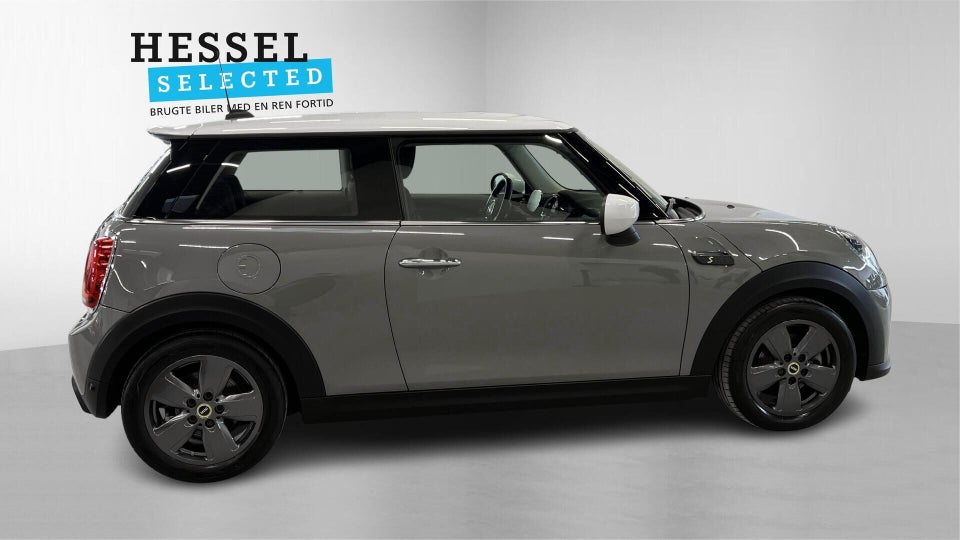 MINI Cooper SE Essential 3d
