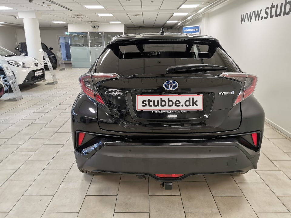 Toyota C-HR 1,8 Hybrid C-LUB Selected CVT 5d