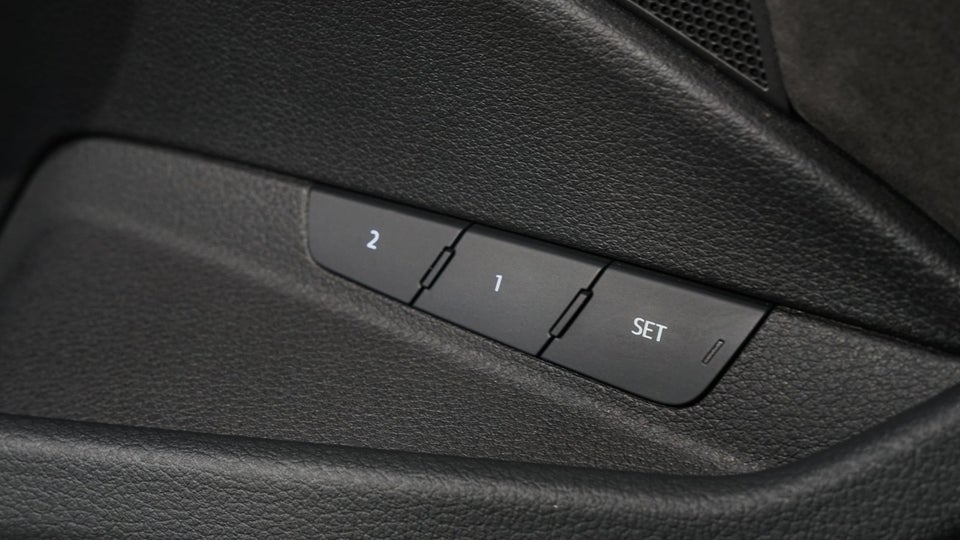 Audi e-tron 55 S-line quattro 5d