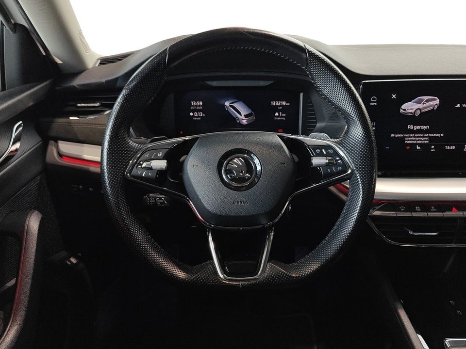 Skoda Octavia 1,4 TSi iV First Edition Combi DSG 5d