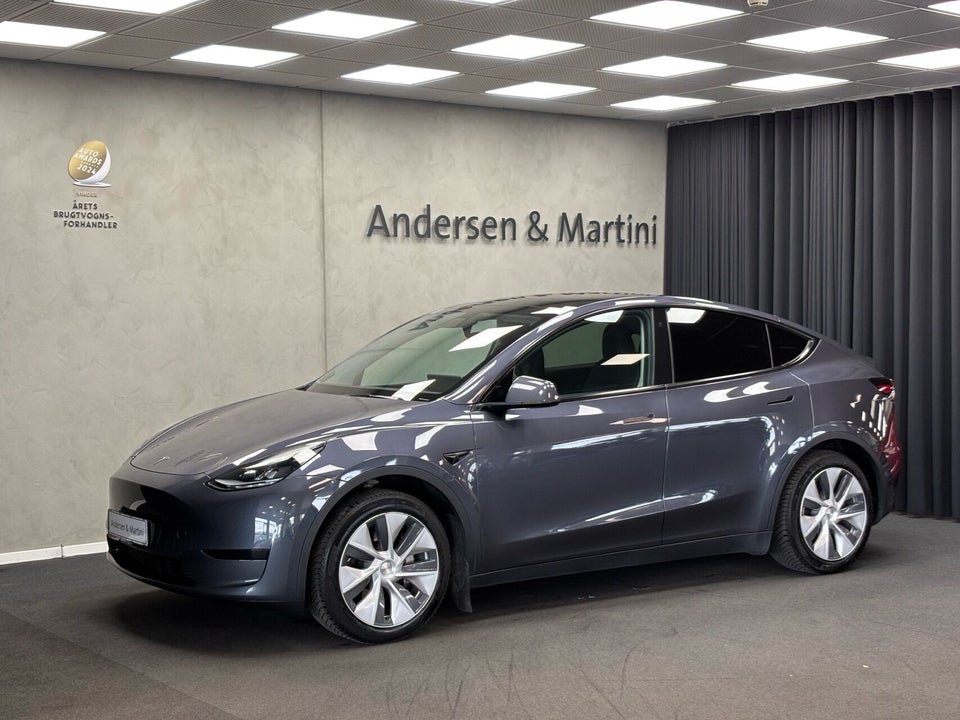 Tesla Model Y RWD 5d