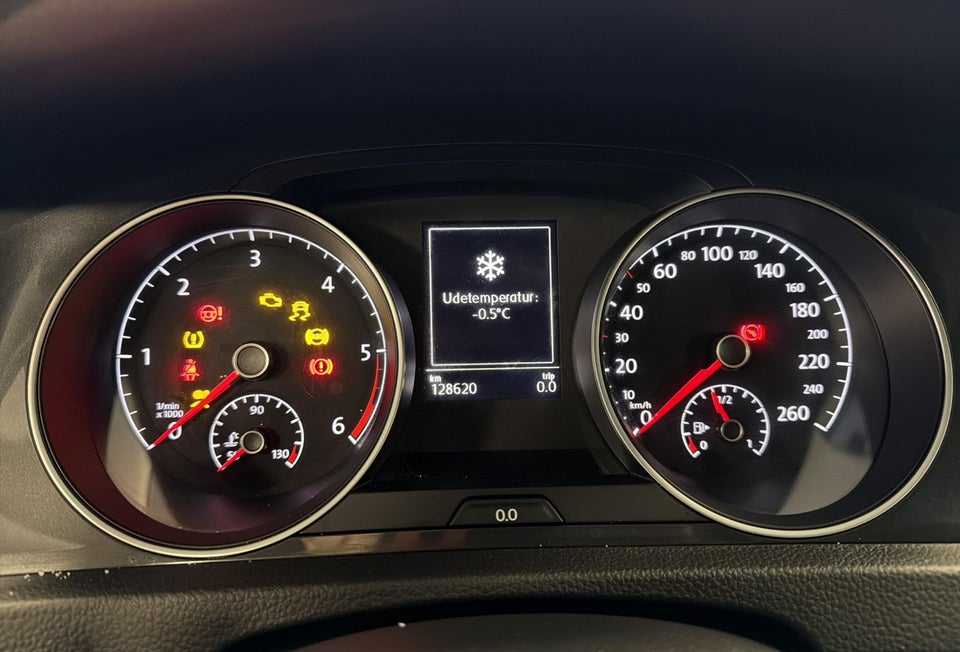 VW Golf VII 1,6 TDi 115 Comfortline Connect Van 5d