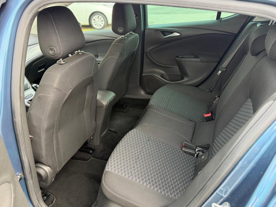 Opel Astra 1,0 T 105 Enjoy 5d