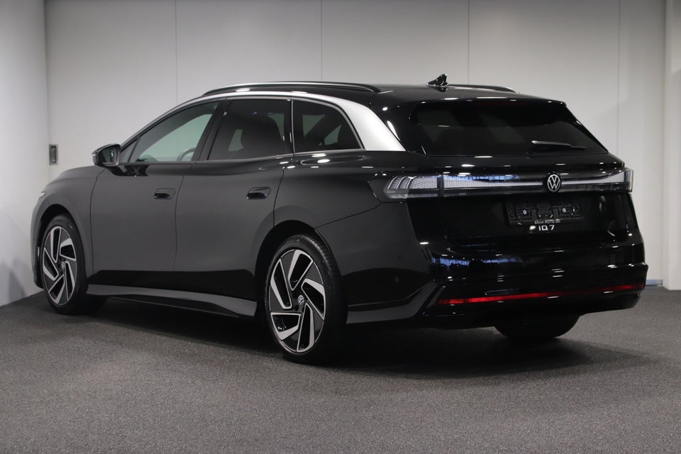 VW ID.7 77 Style Tourer 5d
