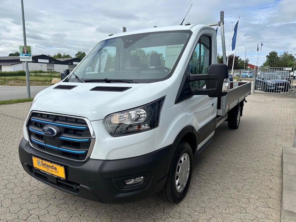 Ford E-Transit 350 L3 Chassis 68 Trend H1 RWD