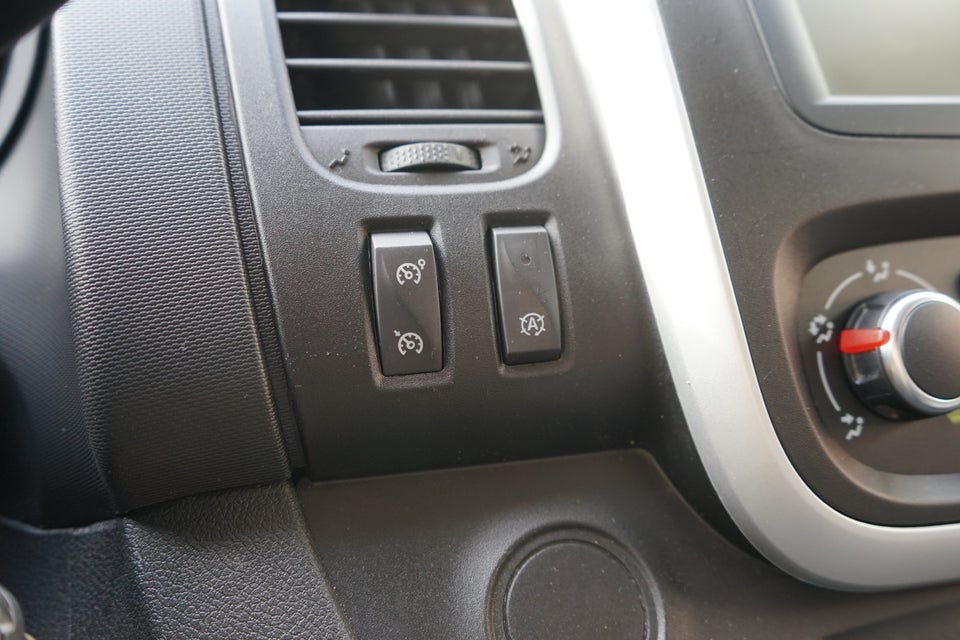 Renault Trafic T29 2,0 dCi 145 L2H2