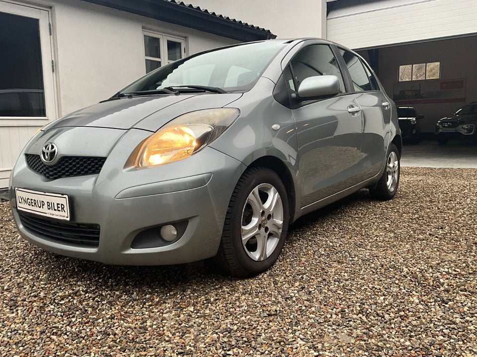 Toyota Yaris 1,4 D-4D T2 5d