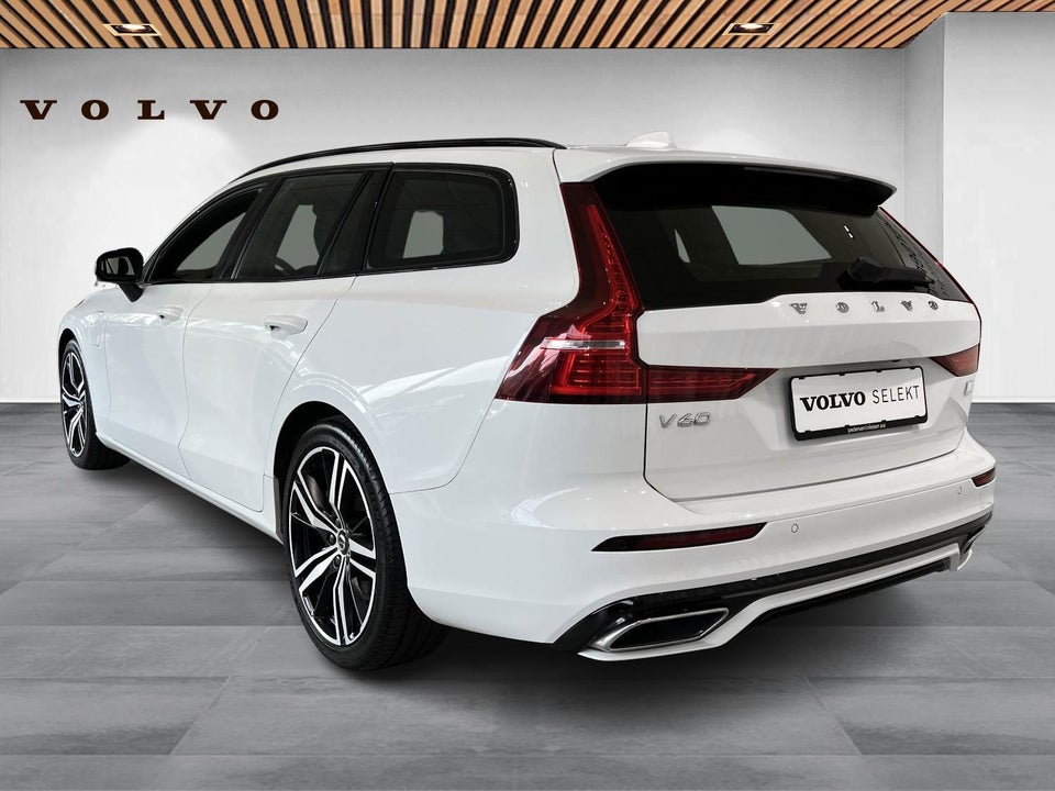 Volvo V60 2,0 T6 ReCharge R-Design aut. AWD 5d