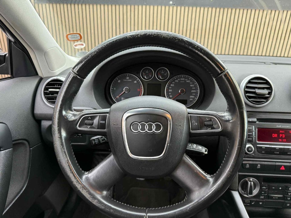 Audi A3 2,0 TDi 136 Ambiente Sportback 5d