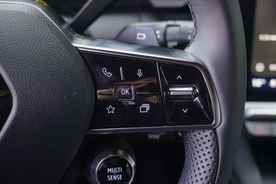 Renault Scenic E-Tech 87 Iconic 5d