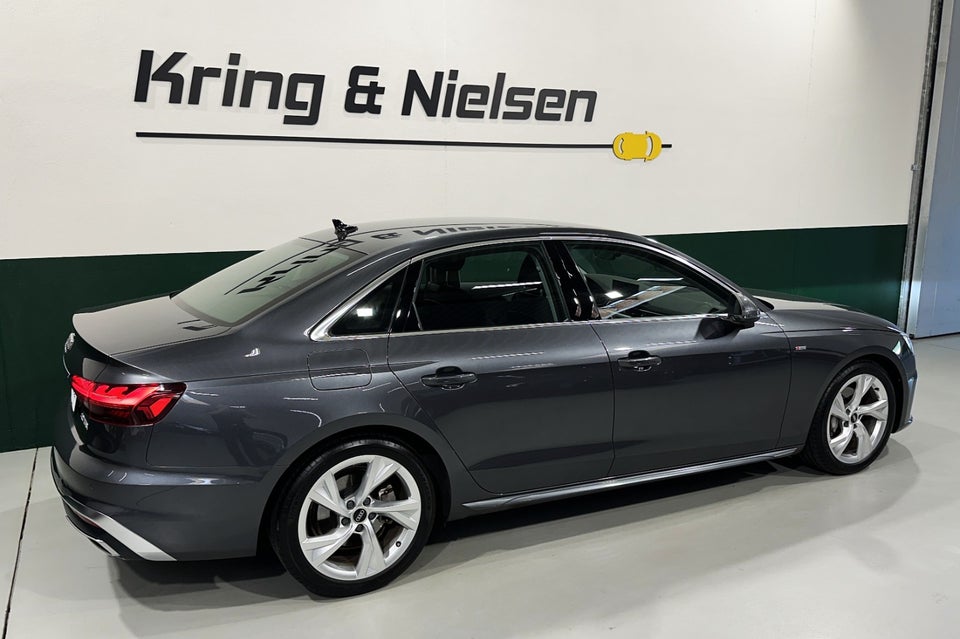Audi A4 40 TFSi S-line plus S-tr. 4d