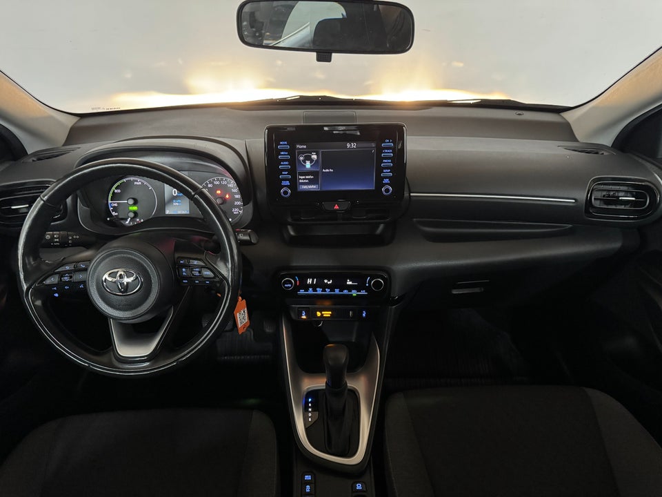 Toyota Yaris 1,5 Hybrid H3 e-CVT 5d